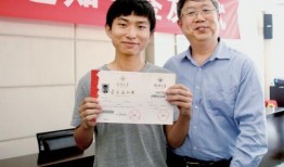 女子爆料郑大校长视频播放